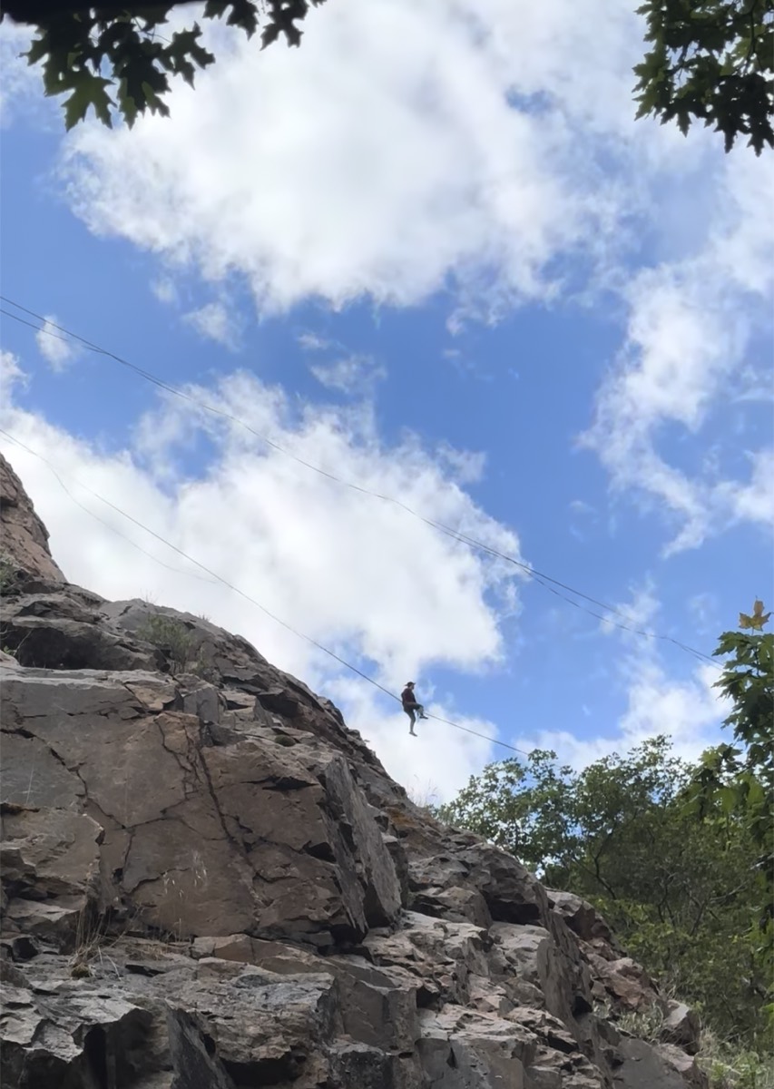 slackliners-at-crag